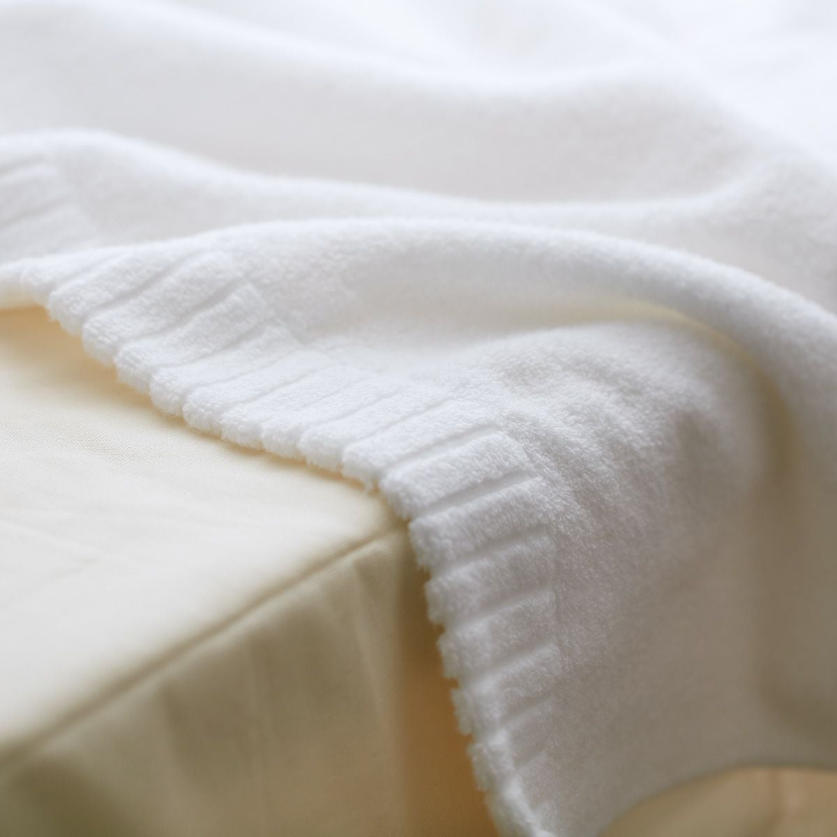 今治産のふわふわタオルケット オーガニックエアープレミアムタオルケット